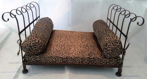 Small dog bed metal frame - dog, inc